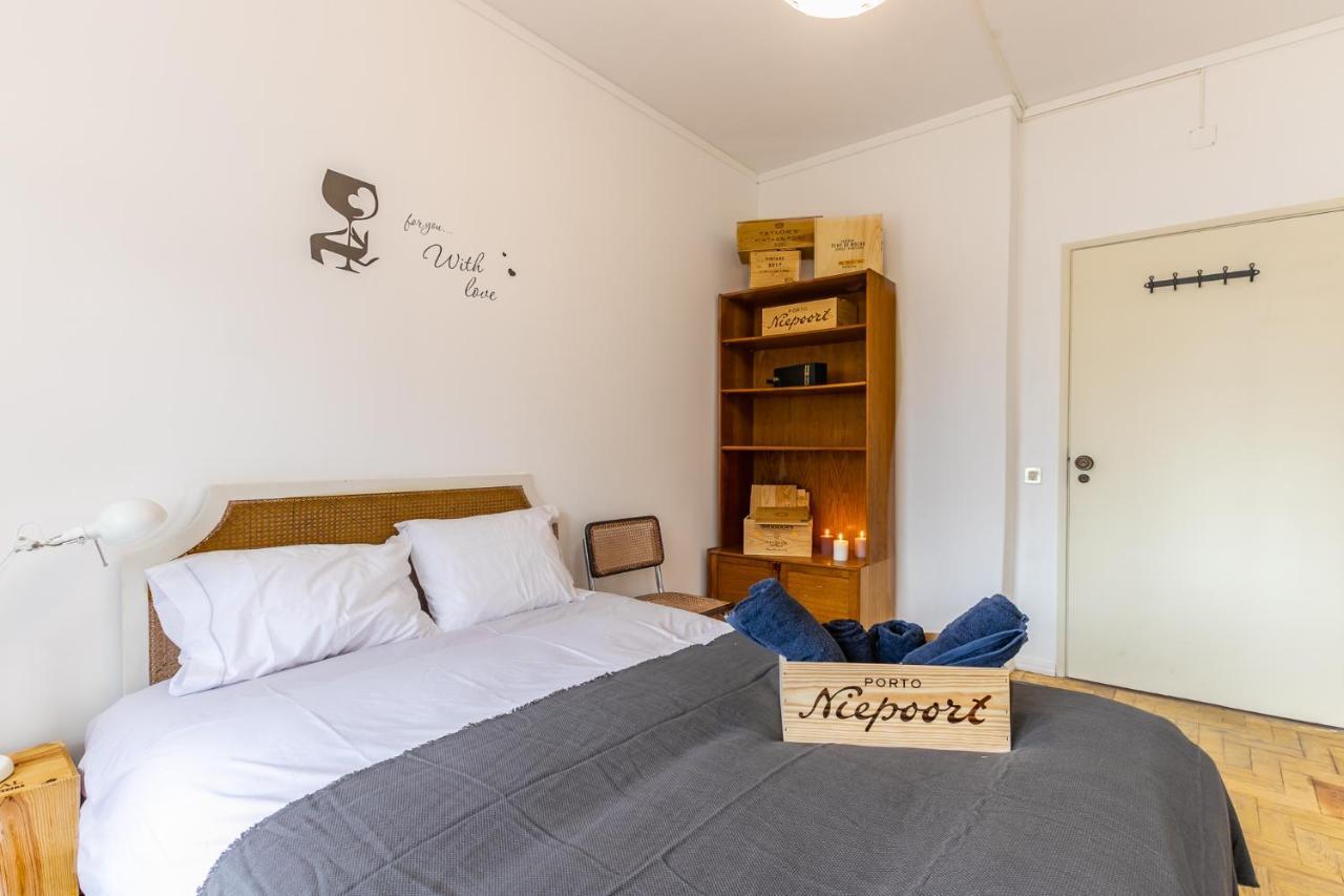 Wine Inn Carcavelos Guesthouse Екстер'єр фото